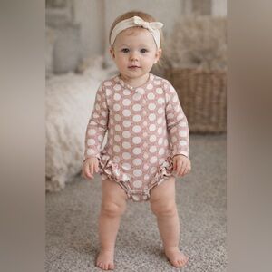 Kate Quinn Baby Romper 12-18 Months